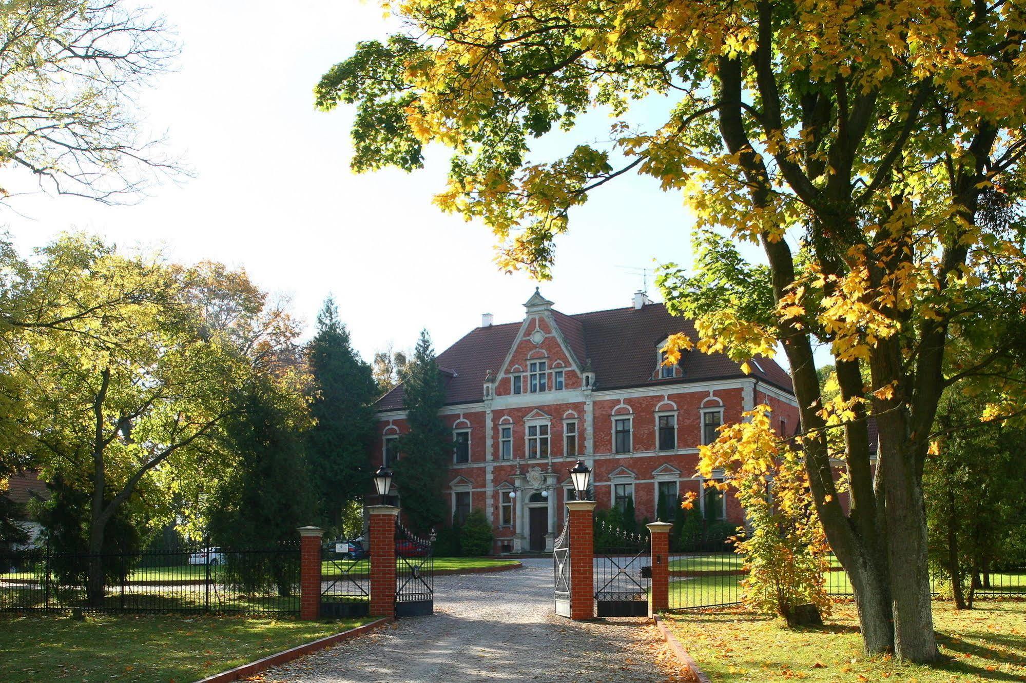 Lezno Palace Eksteriør billede