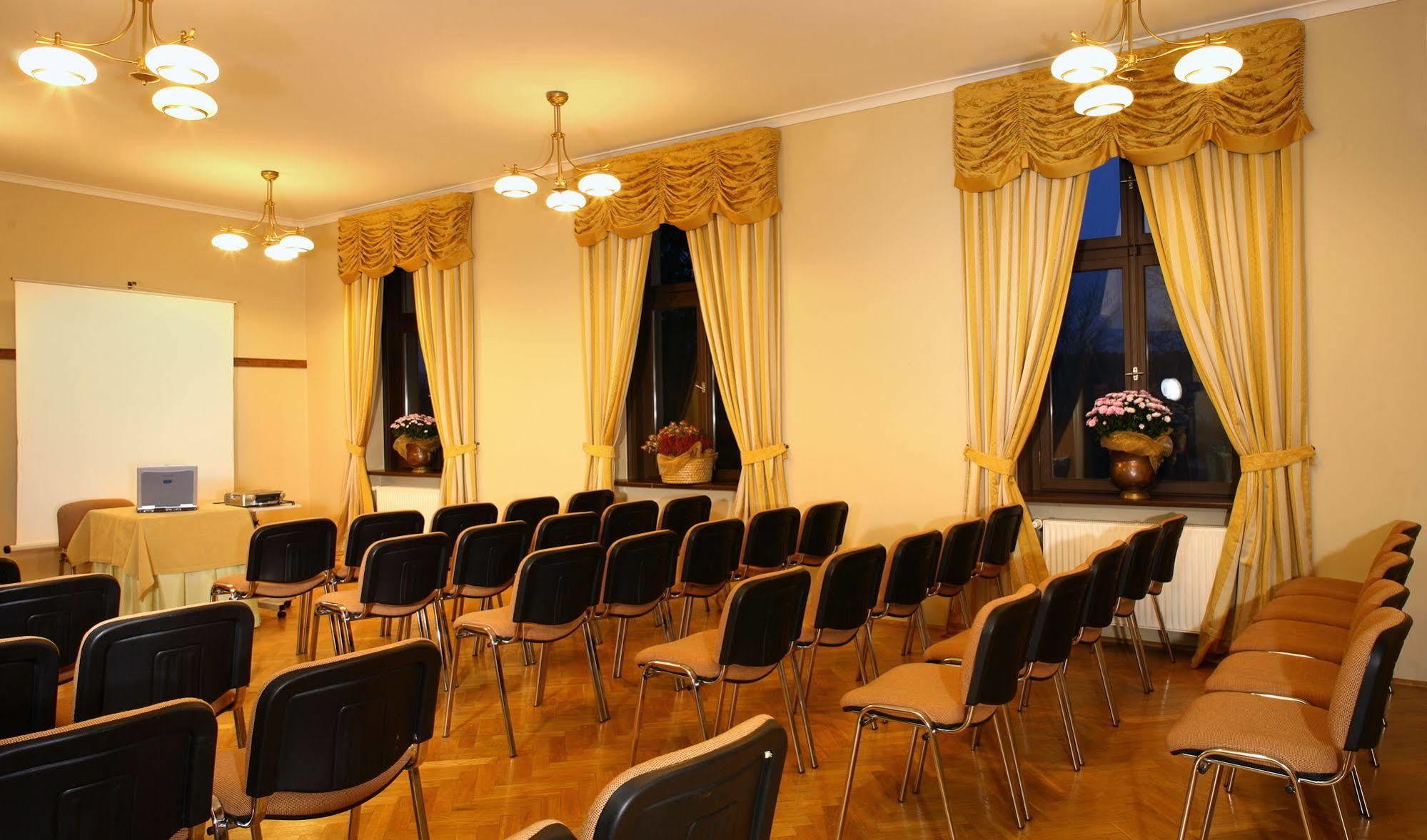 Lezno Palace Eksteriør billede
